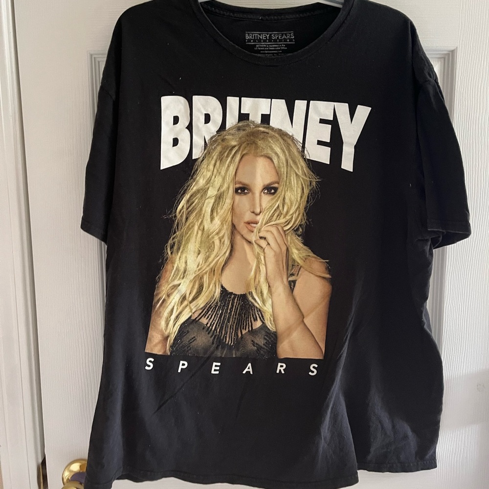 Britney Spears tee shirt!